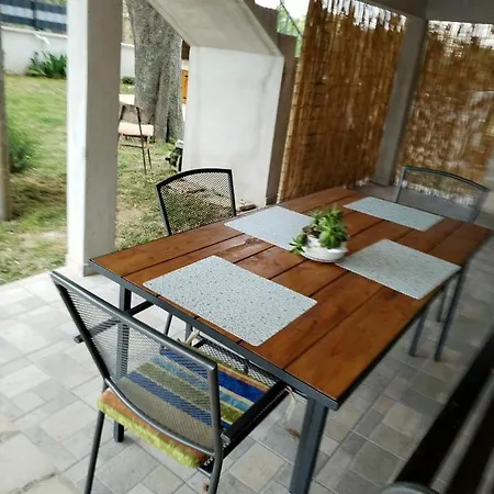 Holiday Home Nena Drnis Exterior photo