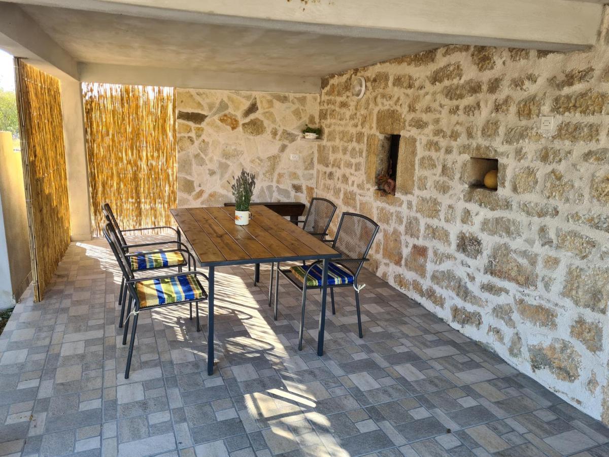 Nena Holiday home *